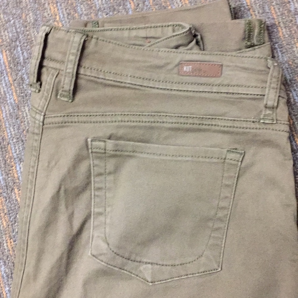 Olive Green Kut from the Kloth size 10 crops